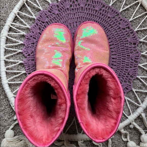 Pink Sequin Sparkly Uggs Size 7 - Picture 8 of 14